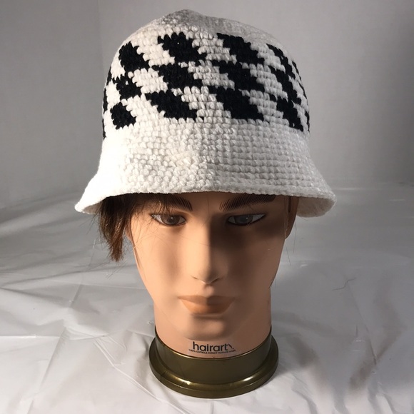 Black and White Patterned Knit Unisex Fisherman’s Hat - Picture 3 of 8